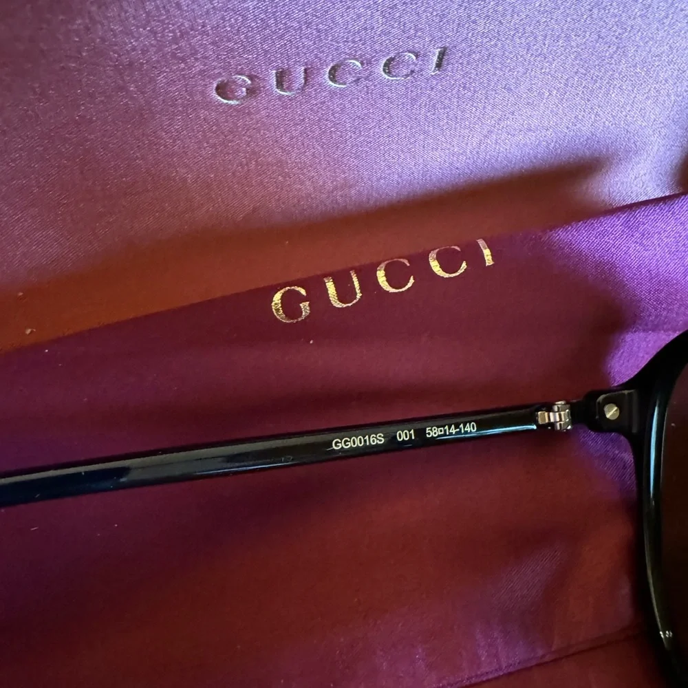 Gucci unisex sunglasses